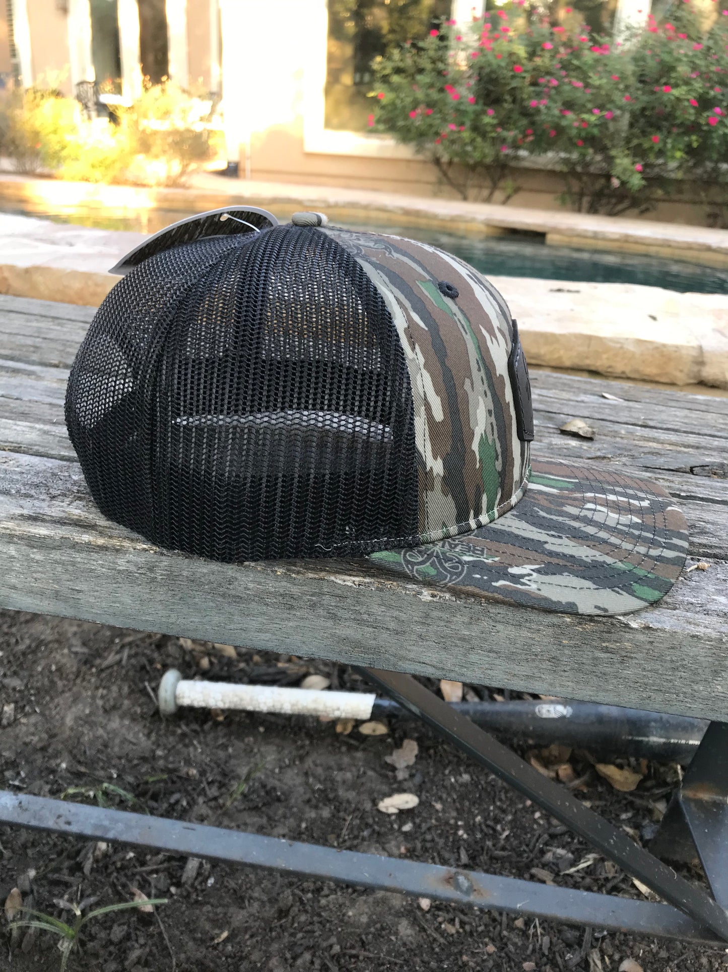 The Smoke and Camo